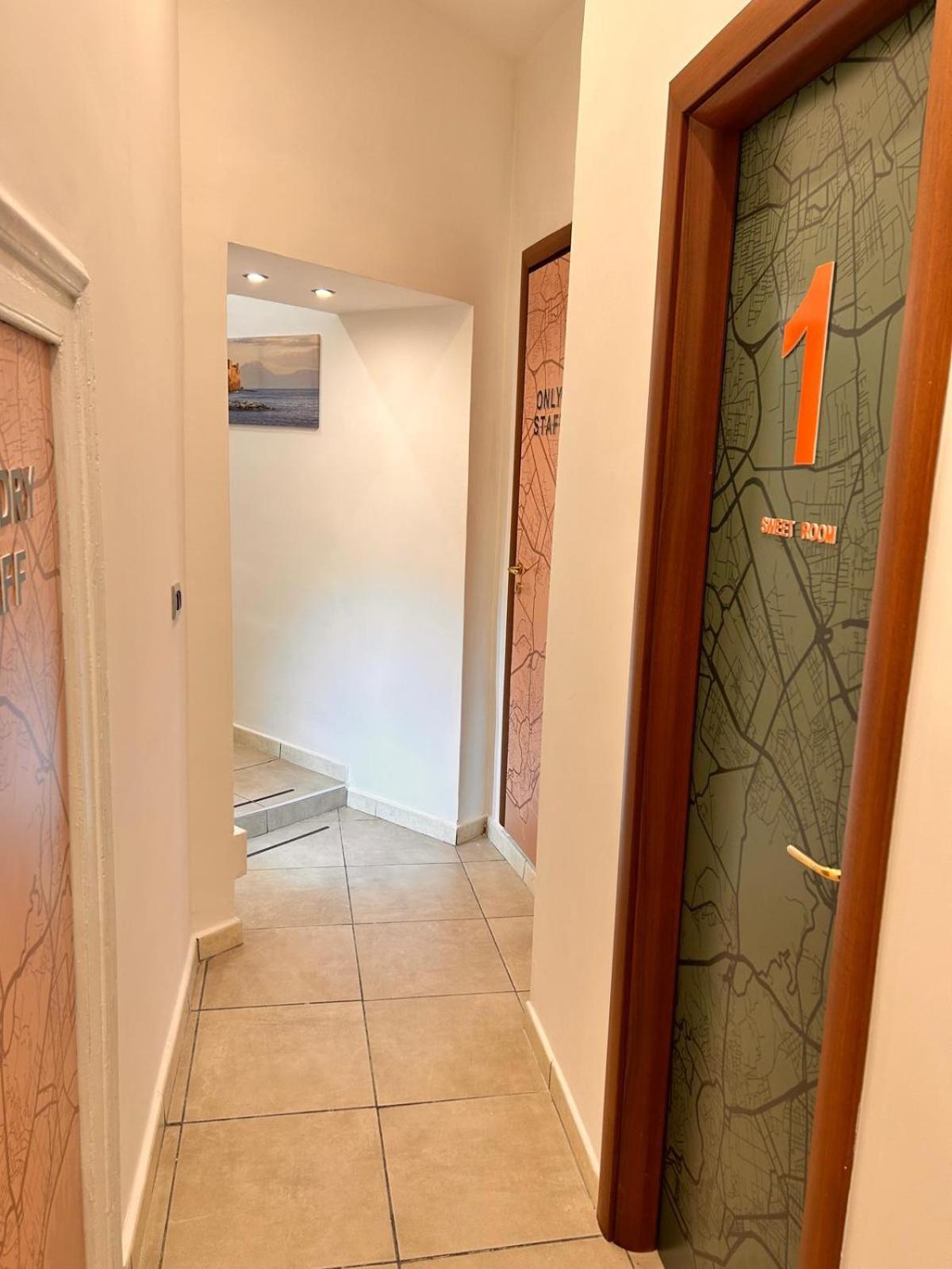 Suite Conte Poderico Naples Extérieur photo