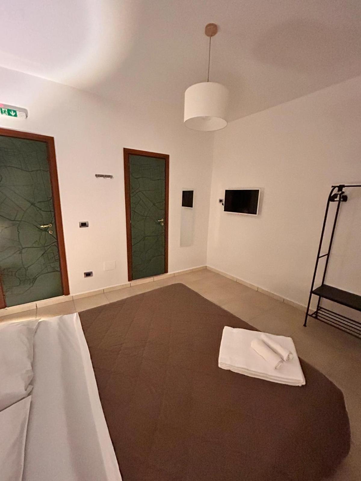 Suite Conte Poderico Naples Extérieur photo