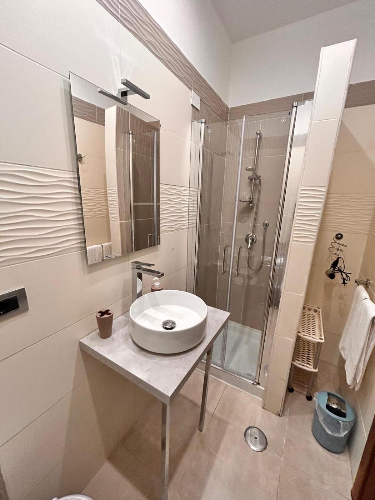 Suite Conte Poderico Naples Extérieur photo